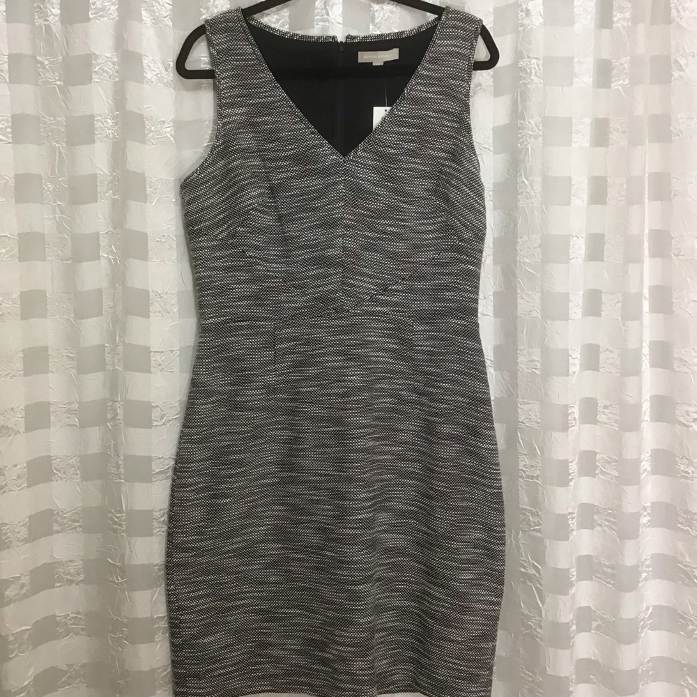 Banana Republic Sleeveless Black White Tweed  V-Neck Dress, Size 12 NWT
